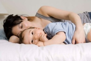Kesalahan Ini Bikin Anak Susah Tidur Kalau Tak Ditemani