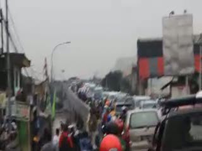 Banjir, Sepeda Motor Masuk Jalan Tol