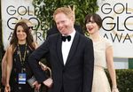 Kecantikan Zooey Deschanel di Golden Globe 2014
