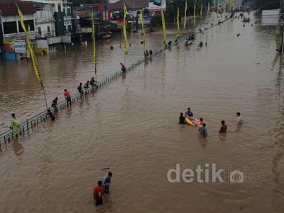 Banjir, Jalan Abdullah Syafei Lumpuh