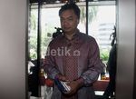 Dino Jenguk Andi Mallarangeng di Rutan KPK
