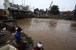 Pintu Air Manggarai Akan Dibuka Perlahan