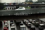 Tol Jagorawi Arah Jakarta Macet Parah