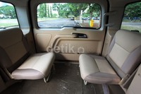 Berada di dalam kabin cukup nyaman. Sebab, interior SUV Safari Storme menggunakan material cukup baik.