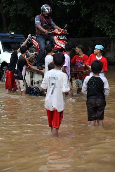 Biaya Modifikasi Cuaca di Jakarta Capai Rp 28 M