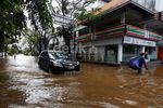 Komplek Green Garden Masih Banjir