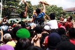 Berebut Gunungan Keraton Yogyakarta