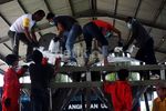Cegah Banjir, Tim Modifikasi Cuaca Tebar Garam