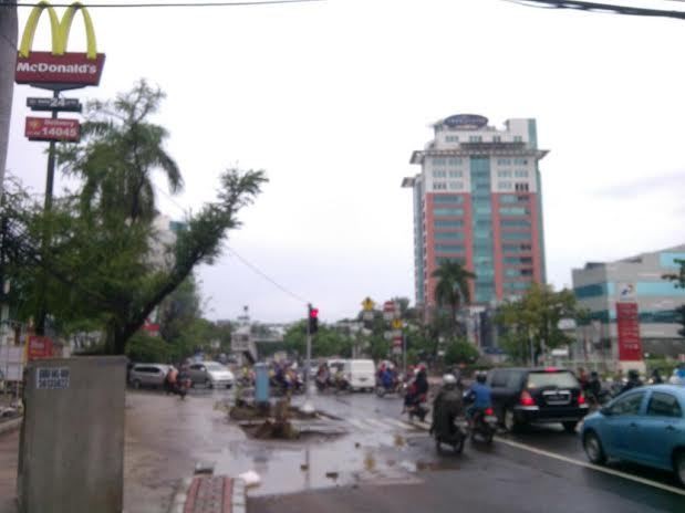 Banjir di Green Garden Surut, Lalin Lancar