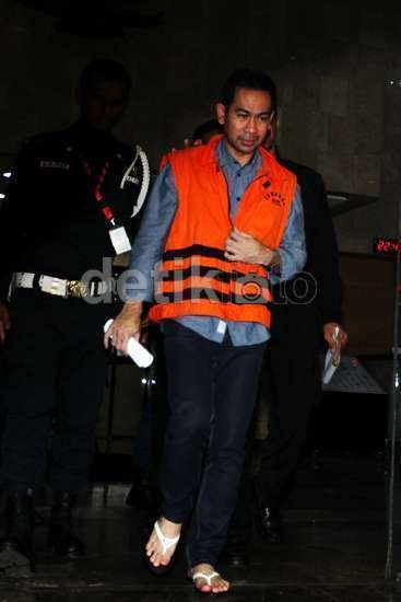 KPK Cek Asal Usul Harta Melimpah Rp 103,9 M dan Mobil Mewah Milik Wawan