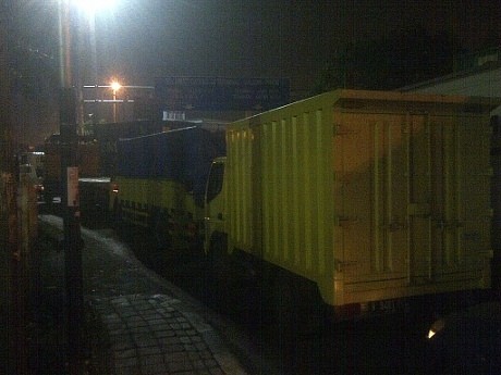 Persimpangan Tanjung Priok Macet Panjang, Pengemudi Matikan Mesin Kendaraan