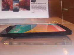 Nexus 5 Siap Pikat Pengguna Indonesia