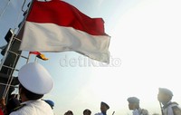 Peristiwa “Pertempuran Laut Aru” merupakan dampak dan konfrontasi Indonesia–Belanda akibat sengketa Irian Barat, bermula dari keingkaran Pemerintah Kerajaan Belanda untuk mengembalikan Irian Barat ke pangkuan NKRI, meskipun telah disepakati dalam Perjanjian Roem-Roijen 1949.