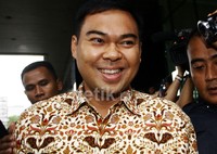 Rycko Menoza meninggalkan gedung KPK usai menjalani pemeriksaan. Lamhot Aritonang/detikFoto.