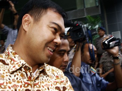 KPK Periksa Bupati Lampung Selatan