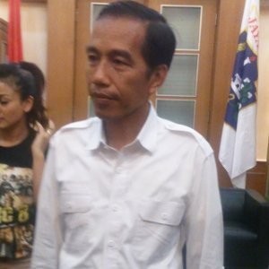 Jokowi Siap Luangkan Waktu Nonton Bareng Comic 8