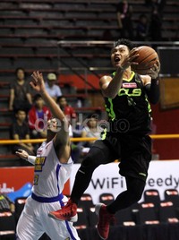 CLS Knights menang 80-62.