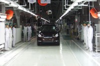 Pabrik yang peletakan batu pertamanya dimulai pada 4 Juni 2012 ini juga akan meningkatkan kapasitas produksi mobil Honda di Indonesia dari 80 ribu unit per tahun menjadi 200 ribu.