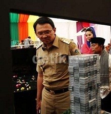 Ahok Sentil Kampanye Caleg di Lokasi Bencana