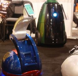 Deretan Robot Mini nan Menggemaskan