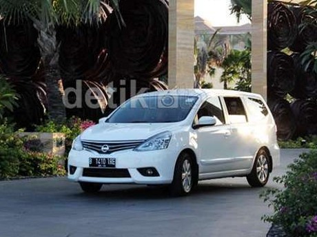 Grand Livina Tetap Andalan Nissan