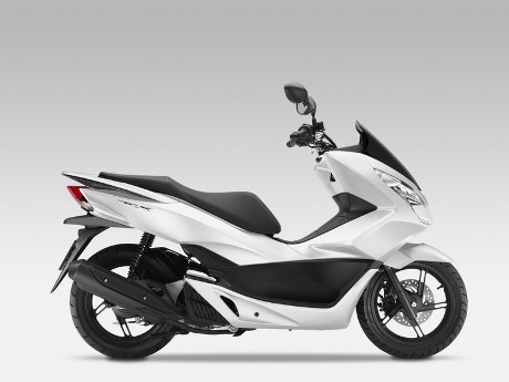 Honda PCX125 Model Terbaru Lebih Irit BBM