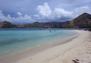 Pulau Kelor yang Cantik Jelita