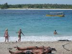 Beginilah Biru & Bersihnya Perairan Gili Trawangan