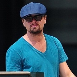 Hii..Leonardo DiCaprio Cerita Pengalaman Hampir Digigit Hiu