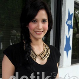 Fanny Fabriana Serba Alami Dalam Merawat Tubuh