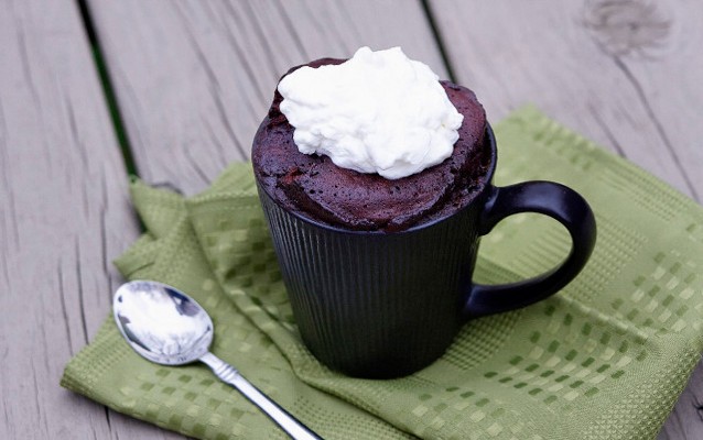 Yuk, Bikin Chocolate Cake dalam Mug yang Praktis dan Enak!