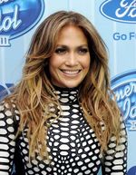 Lekuk Tubuh Langsing Jennifer Lopez