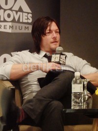     Norman yang berperan sebagai Daryl Dixon mengatakan, karakternya itu akan tetap mengandalkan panahnya untuk bertahan hidup di musim ke-4 'The Walking Dead'.