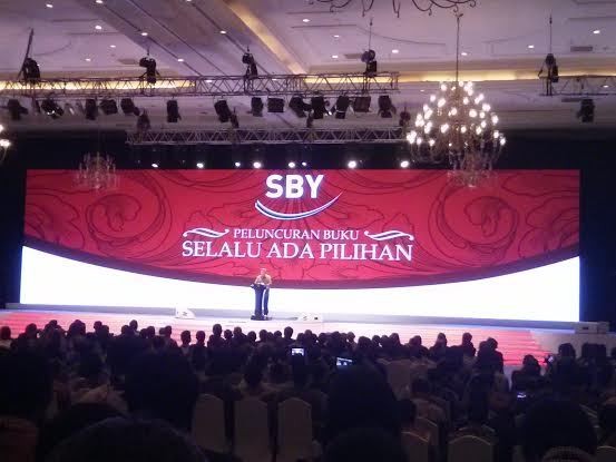 SBY Sempat Dikritik karena Luncurkan Buku Hari Ini