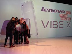 Pevita Pearce, Miss Selfie nan Seksi