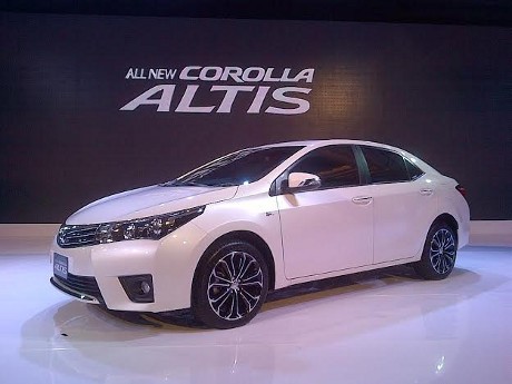 Seberapa Nikmat Jadi Penumpang Toyota Corolla Terbaru?