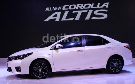 Seberapa Nikmat Jadi Penumpang Toyota Corolla Terbaru?
