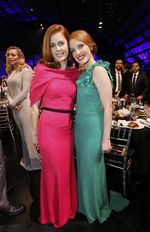 Amy Adams Cantik Bergaun Pink