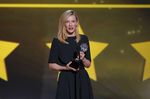 Cate Blanchett Raih Aktris Terbaik