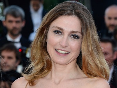 Si Cantik Julie Gayet