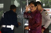 Mantan Menteri BUMN Sofyan Djalil memenuhi panggilan penyidik KPK. Sebelumnya Sofyan Djali tidak memenuhi panggilan penyidik KPK. Lamhot Aritonang/detikFoto.