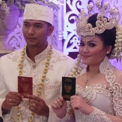 Tak Hadiri Pernikahan Putri Nia Daniati, Farhat Abbas Sibuk Nge-tweet Soal Banjir
