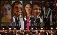 Film 'American Hustle' juga sukses menyabet lima penghargaan seperti, Best Acting Ensemble, Best Costume Design, Best Hair & Makeup, Best Comedy, dan Best Actress In a Comedy.