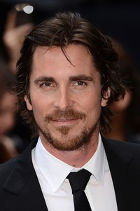 Christian Bale untuk film 'American Hustle'. Ian Gavan/Getty Images.