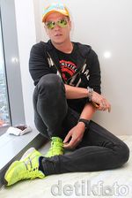 Indra Bruggman dan Bertrand Antolin Donor Darah