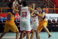 Sahabat Semarang menang atas tim Fever Surabaya dengan skor (81-62).