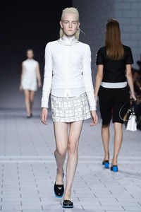 Viktor & Rolf, Spring/Summer 2014. Paris Fashion Week 2014. [Photo by Pascal Le Segretain/Getty Images]