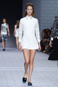 Viktor & Rolf, Spring/Summer 2014. Paris Fashion Week 2014. [Photo by Pascal Le Segretain/Getty Images]