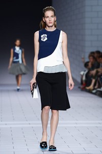 Viktor & Rolf, Spring/Summer 2014. Paris Fashion Week 2014. [Photo by Pascal Le Segretain/Getty Images]