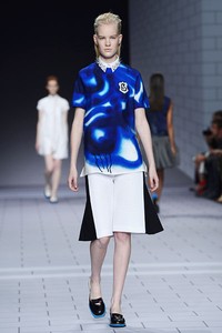 Viktor & Rolf, Spring/Summer 2014. Paris Fashion Week 2014. [Photo by Pascal Le Segretain/Getty Images]